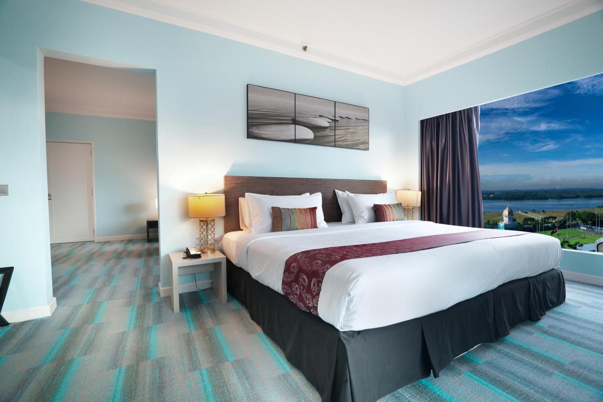 โรงแรมทริสเติล ยะโฮร์ บาห์รู ยะโฮร์บาห์รู ภายนอก รูปภาพ Deluxe Suite