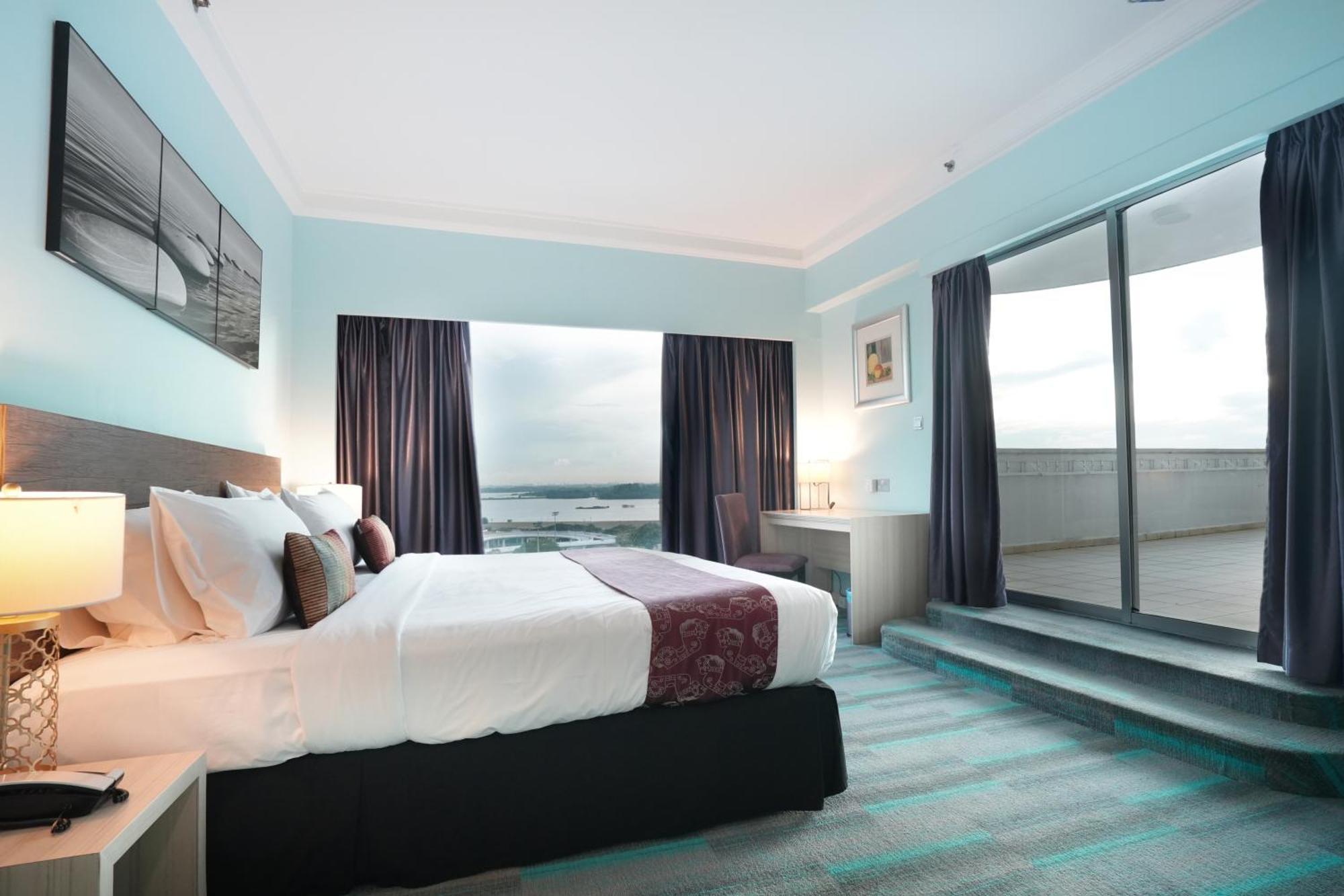 โรงแรมทริสเติล ยะโฮร์ บาห์รู ยะโฮร์บาห์รู ภายนอก รูปภาพ Deluxe Ocean View