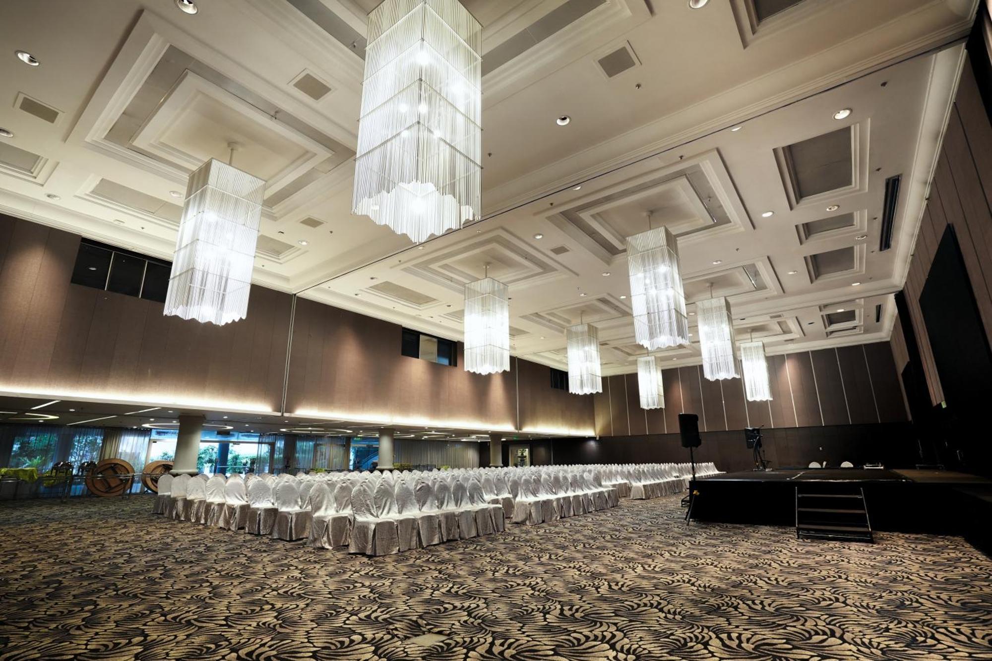 โรงแรมทริสเติล ยะโฮร์ บาห์รู ยะโฮร์บาห์รู ภายนอก รูปภาพ The Grand Ballroom