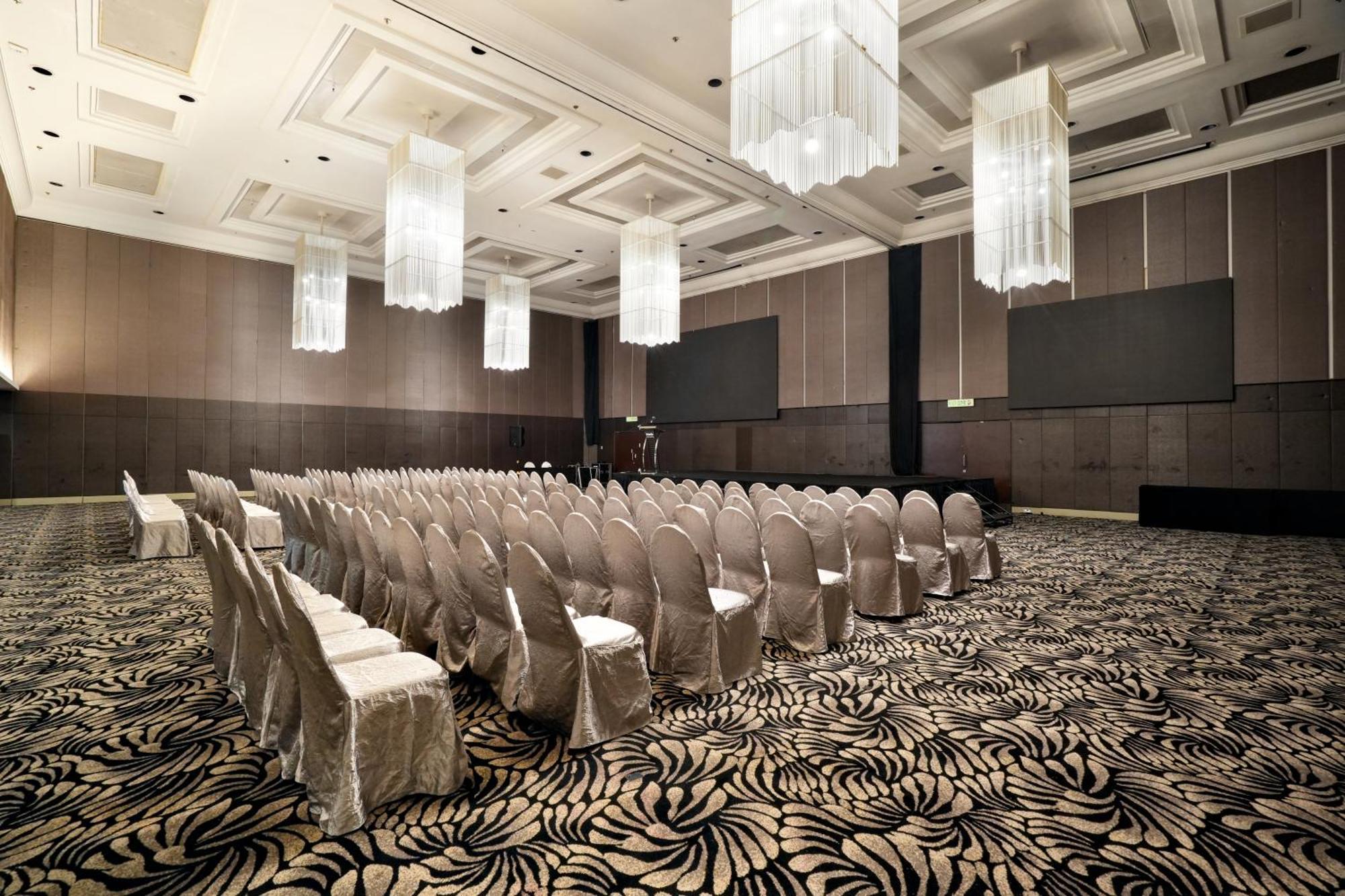 โรงแรมทริสเติล ยะโฮร์ บาห์รู ยะโฮร์บาห์รู ภายนอก รูปภาพ The ballroom